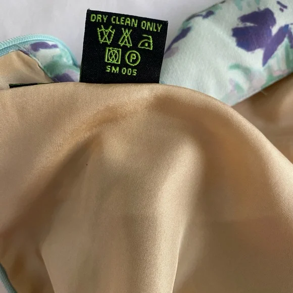 SHANGHAI TANG Green/Purple Floral 100% Silk Crepe Mini Sheath Dress SZ 8 - Picture 5 of 13